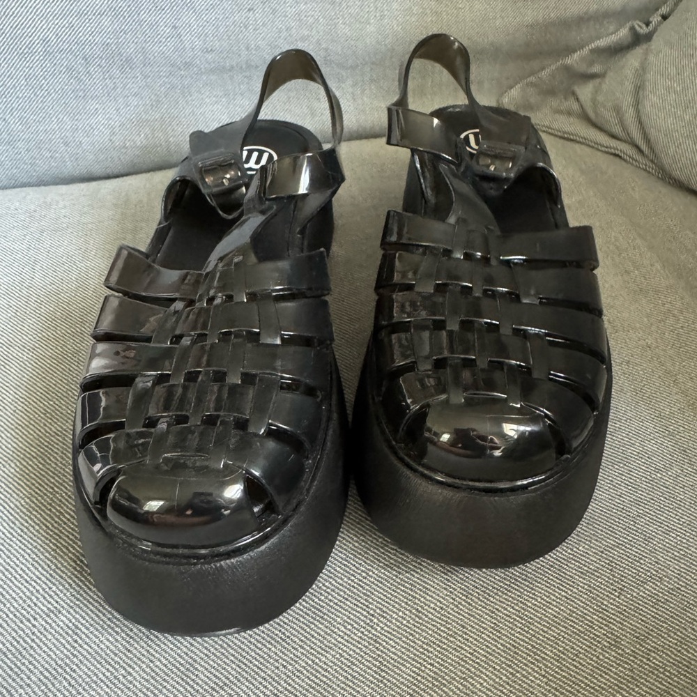 Stylish Black Platform Sandals